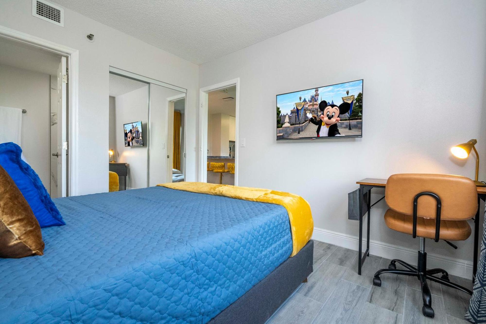 Cozy 2 Bedrooms 1 Mile Universal Apartamento