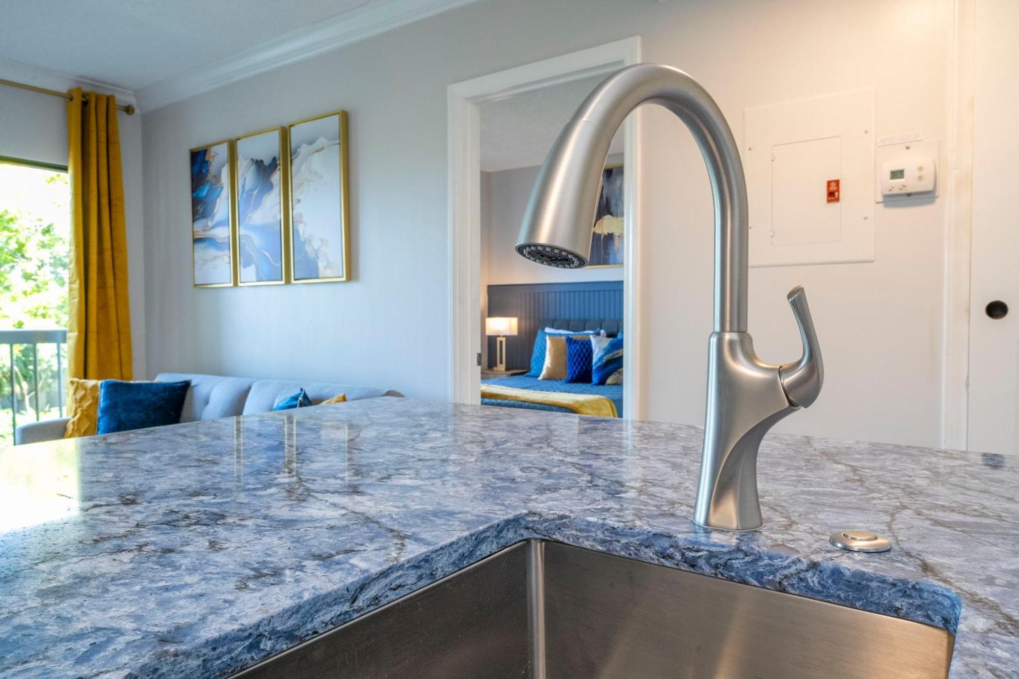 Apartamento Cozy 2 Bedrooms 1 Mile Universal